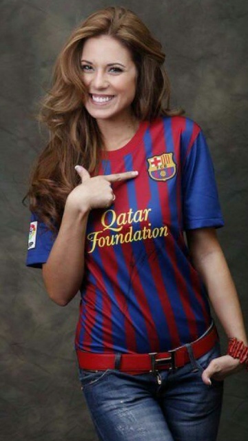 Fans barcelona girl LaLiga report